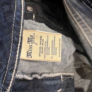 Miss Me Blue Jeans with Distressed Vintage Look